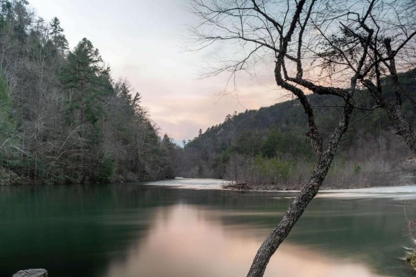 Super 8 by Wyndham Cleveland image 25